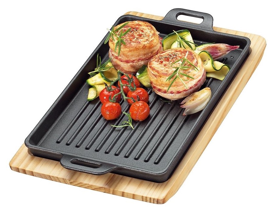 BBQ Grilovací litinová servírovací pánev s prkénkem a dvěma rukojeťmi 32x22x3,5 cm litina borovicové dřevo kvalita Kuchenprofi (2)
